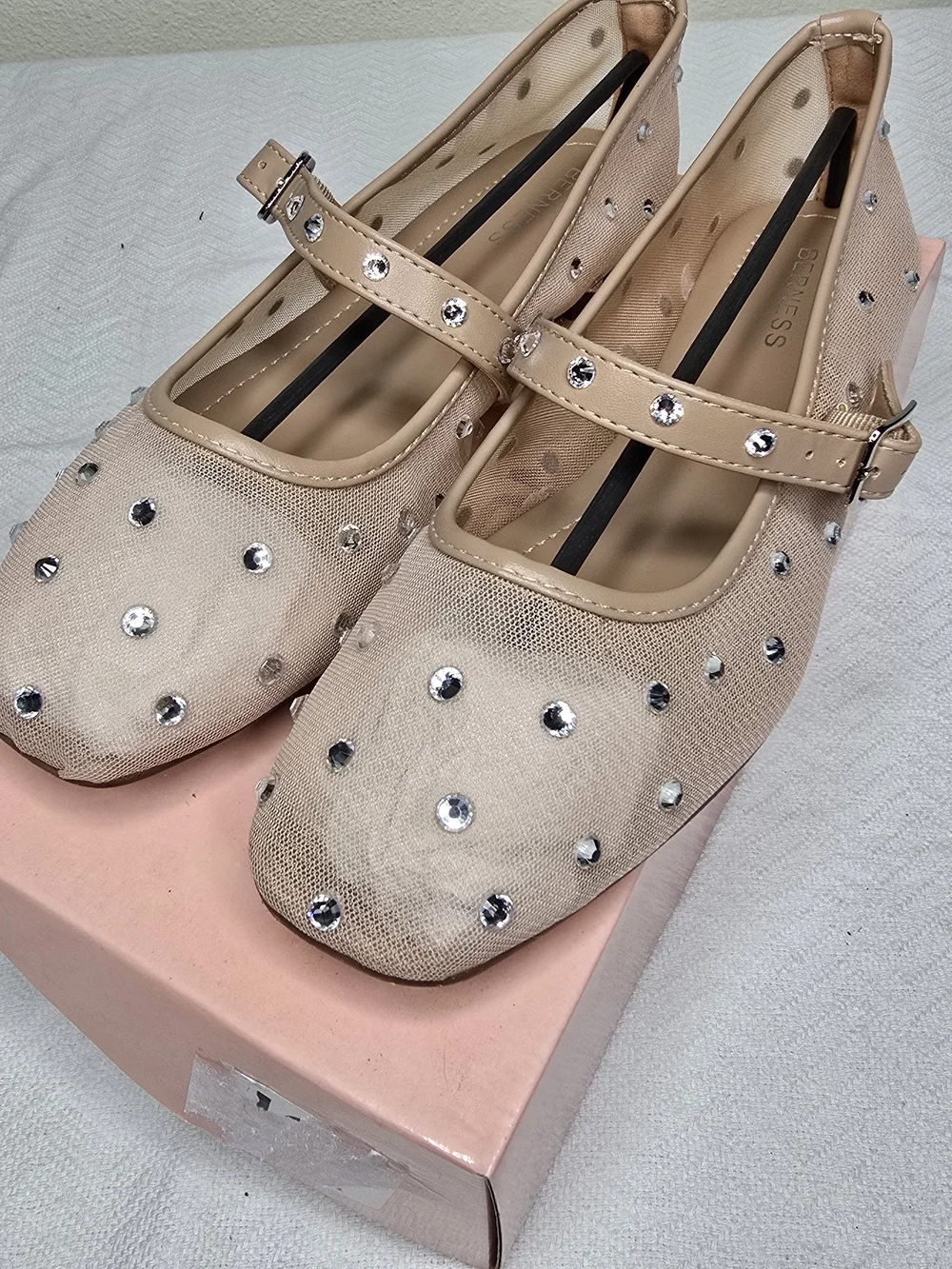 Berness Rhinestone Mary Jane Flats – Nude – Size 9